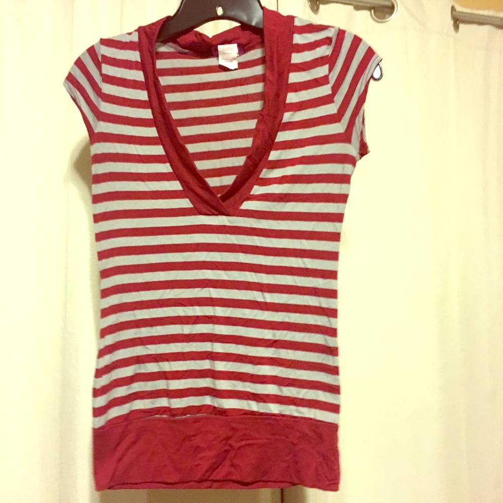 Grey & Red Top